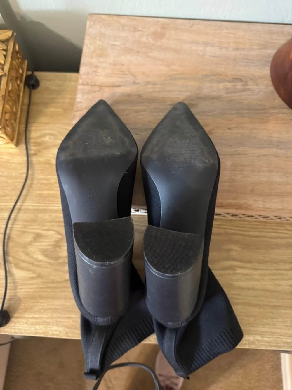 Black Knit Sock Booties Pointed Toe Block Heel Chic Size 9.5